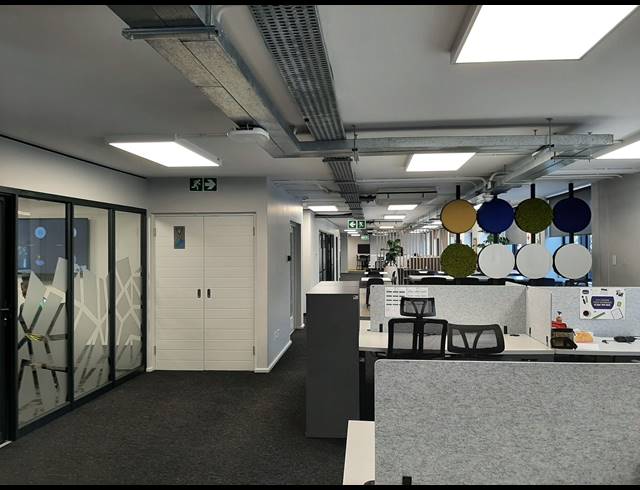 685M² OFFICE TO LET IN WESTVILLE